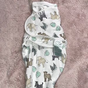ANIMAL VELCRO SWADDLE
